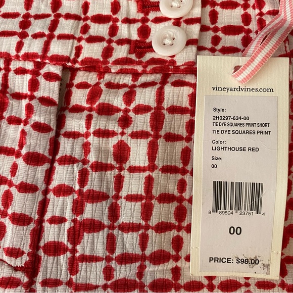 Vineyard Vines Red Tie Dye Squares Print Short NWT - Picture 6 of 6